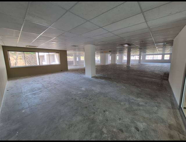 686M² OFFICE TO LET IN WOODMEAD
